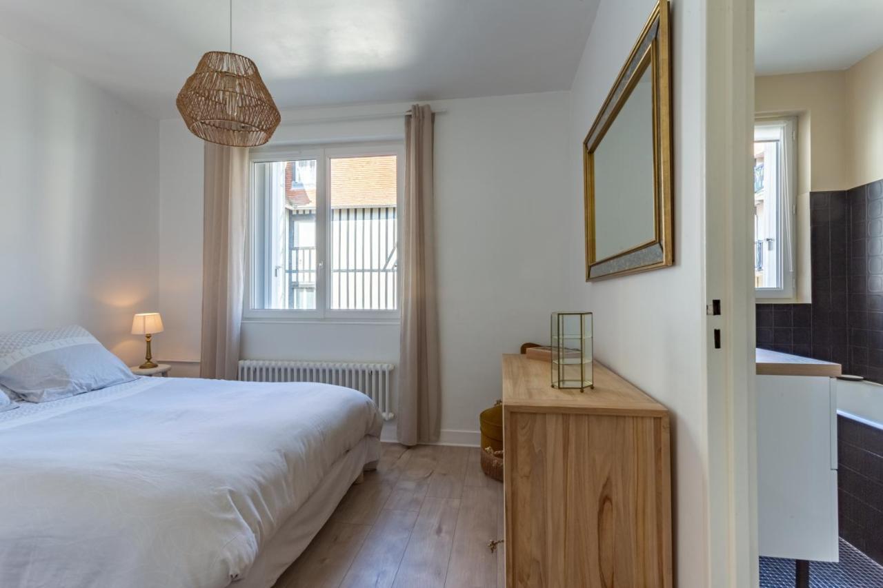 Le Carrousel - Appartement Avec Studio Attenant Deauville Buitenkant foto